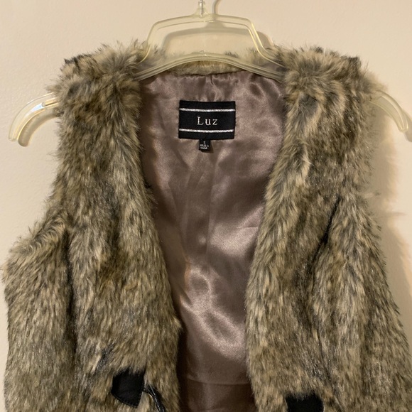 Faux Fur Vest by LUZ size Small - Picture 4 of 16